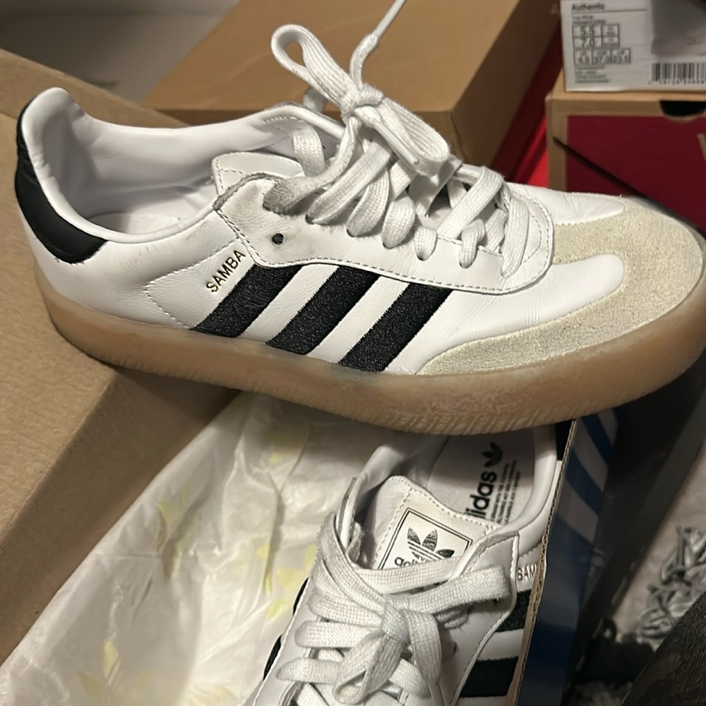 Adidas Sambas